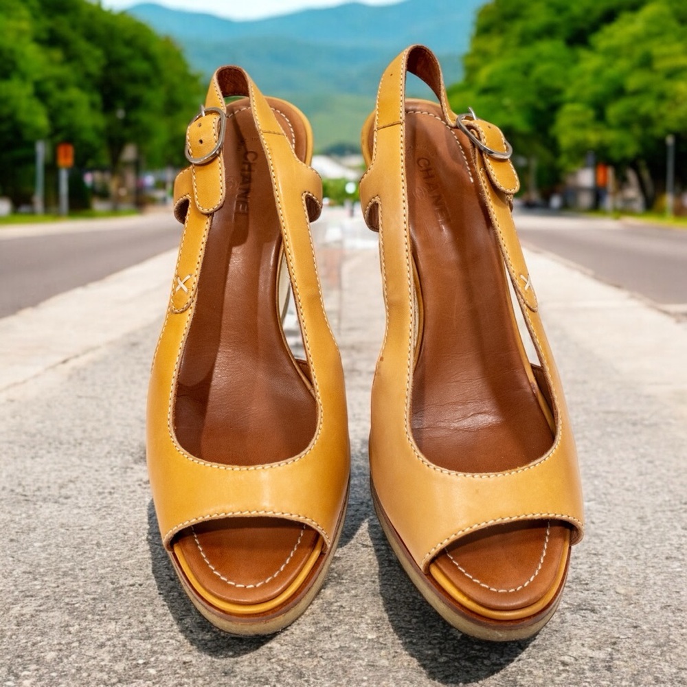 Chanel Vintage Slingback Sandals - Picture 3 of 7